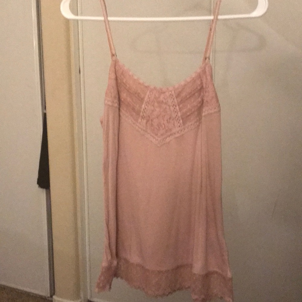 Mauve tank top with lace from American eagle